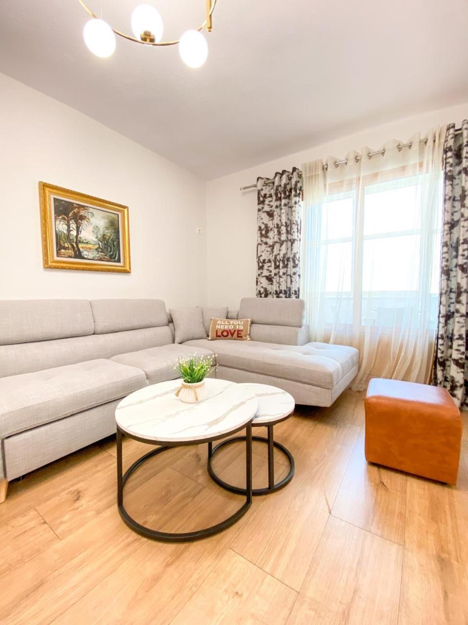 טיראנה Block Inn Apartments מראה חיצוני תמונה
